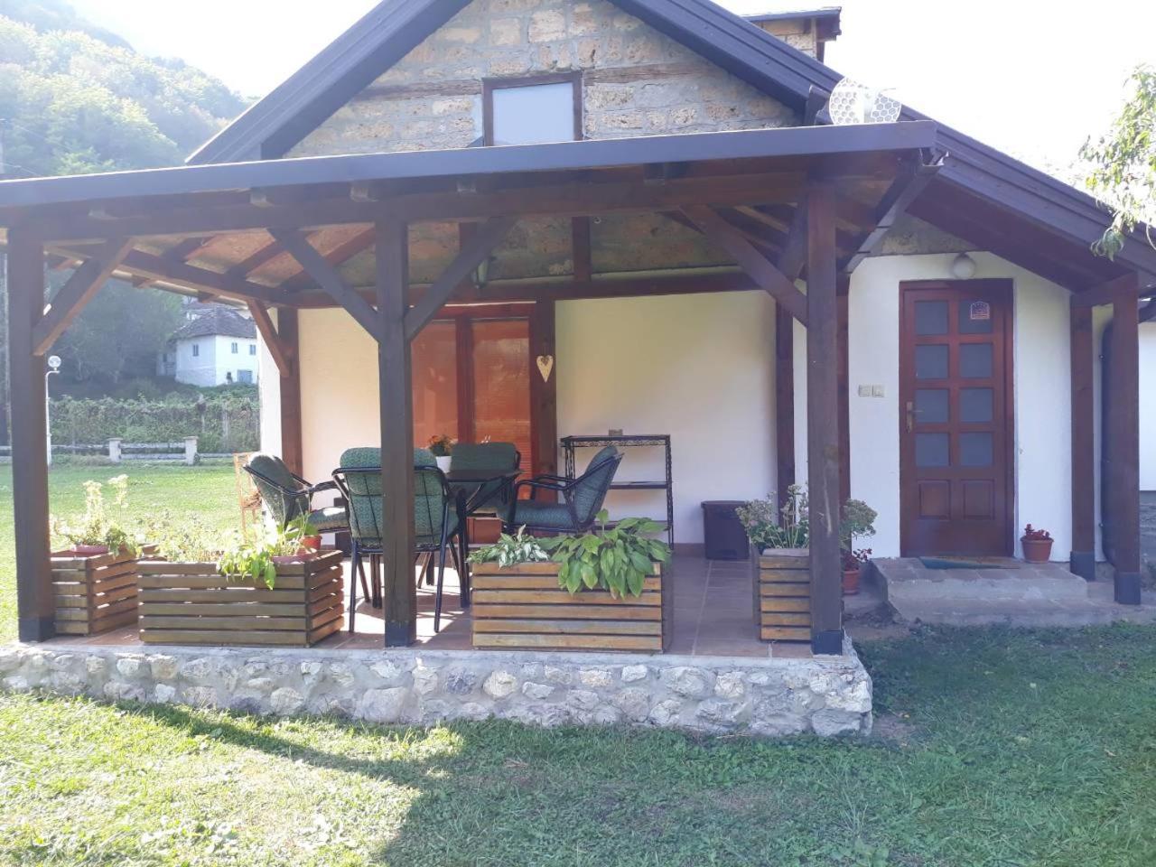 Apartmani Jovanovic Perućac Kültér fotó